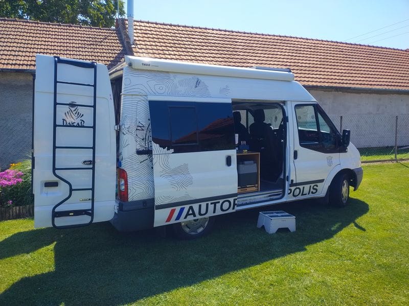 Výlet k hoře Schafberg s obytným campervanem